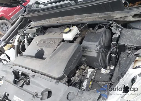 2017 Nissan Pathfinder S z USA, uszkodzony, nr VIN 5N1DR2MM0HC692606